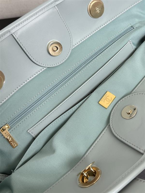 2026127214759852 950